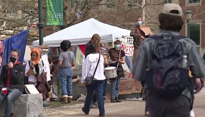 Student protesters at UVM, Middlebury College meet with administrators