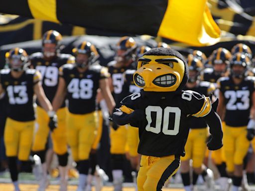 What time, TV channel is Iowa Hawkeyes football game on today? Free live stream, spread, odds