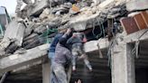 El impactante relato de un sacerdote argentino que vive en una de las zonas más golpeadas por el terremoto en Siria: “Es el caos sobre el caos”