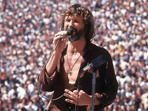 Hollywood Reacts To Kris Kristofferson’s Death: “What A Gentleman, Kind Soul, And A Lover Of Words”