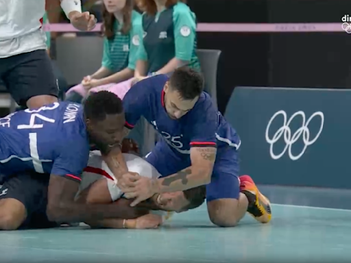 JO de Paris 2024 - "La fin de l'ère Karabatic", "Honteux", "Match catastrophique", "Un naufrage", "Les gars sont à côté de leurs pompes" : la Toile choquée par une nouvelle défaite de l...