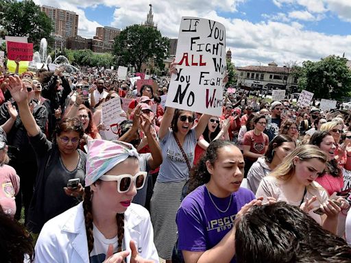 Missouri passes bill to block funding for Planned Parenthood. It heads to governor’s desk