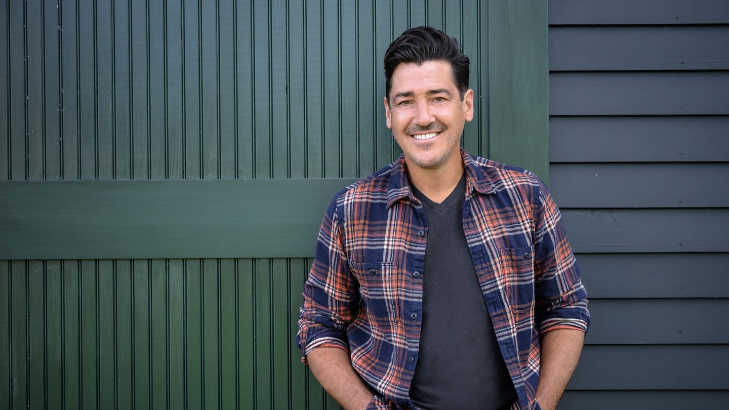 'Farmhouse Fixer' Fans Are Going to Flip Over This News from Jonathan Knight