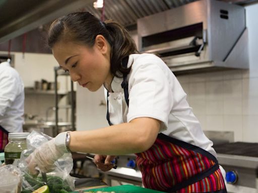 'Top Chef' Alum Shirley Chung Reveals Stage 4 Tongue Cancer Diagnosis