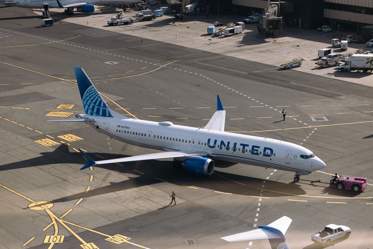United Air Taking Six Max 9 Jets a Month Instead of Bigger Model