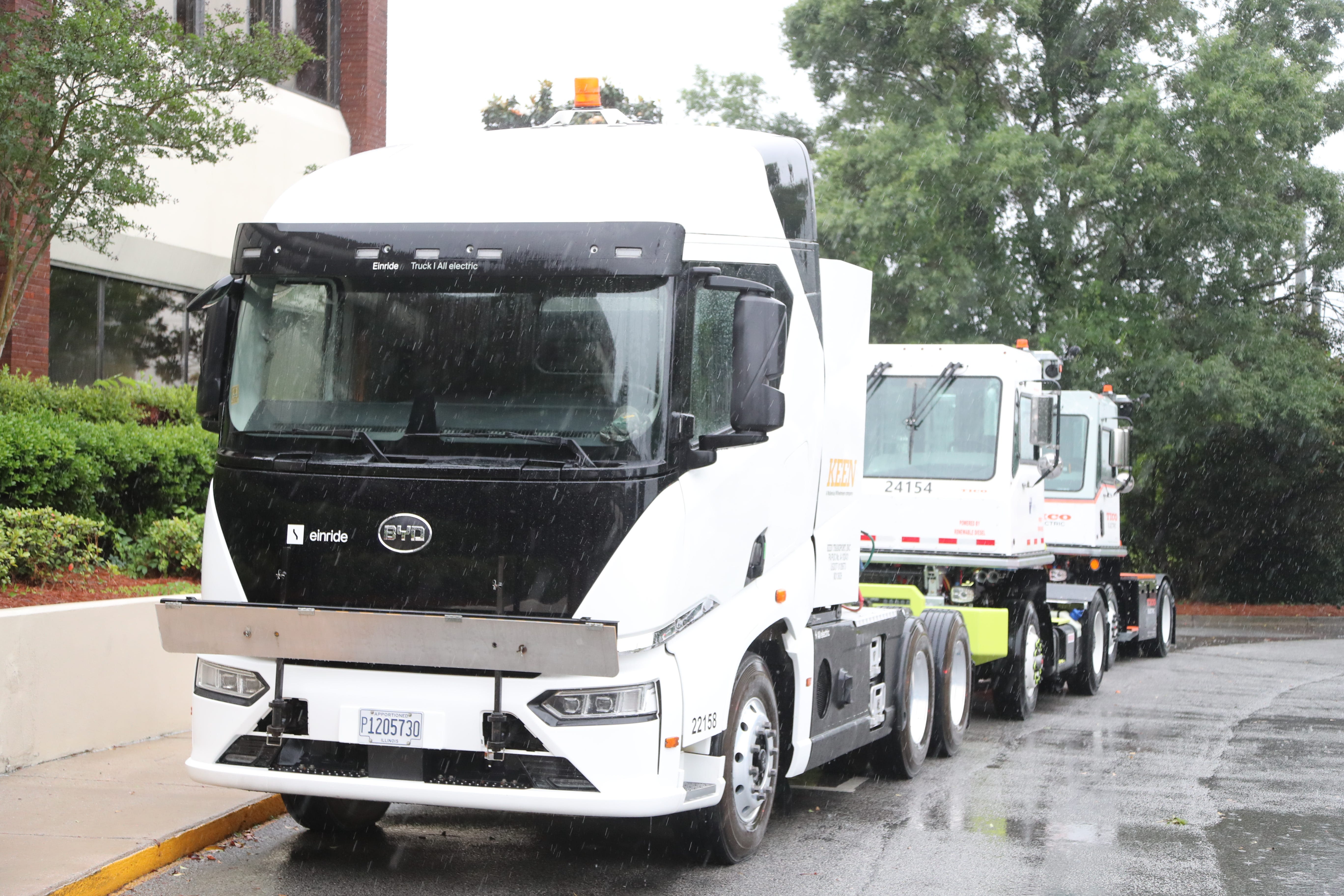 Federal highway chief praises Port of Savannah projects to reduce truck pollution