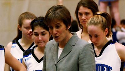 Brandeis women’s basketball coach is retiring after players threatened to quit