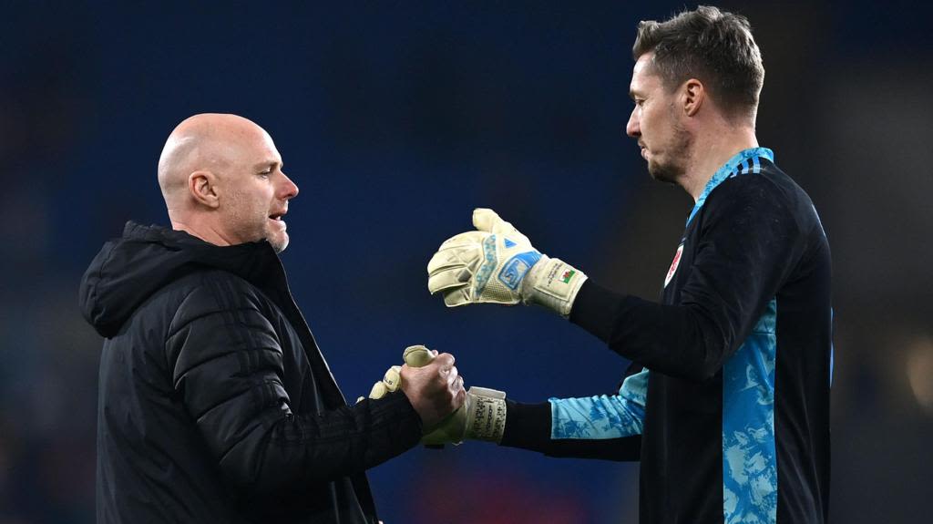 Wayne Hennessey will always be part of Wales camps - Page