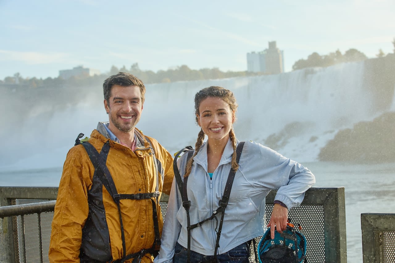 Stream ‘Falling in Love in Niagara’ on Hallmark for free: Time, TV, more