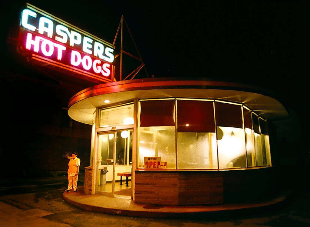 Hayward: After 80 years, Caspers Hot Dogs is closing its 1940s vintage diner