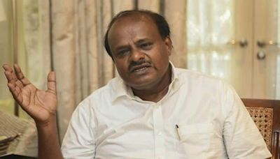 Don’t flout rules in new incentive scheme, Kumaraswamy urges automakers | Mint