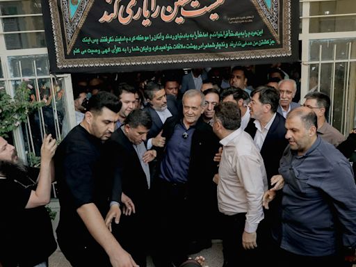 Pezeshkian gana las elecciones presidenciales iraníes, según medios estatales