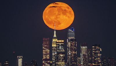 The Supermoon Blue Moon is coming. Here's what to expect