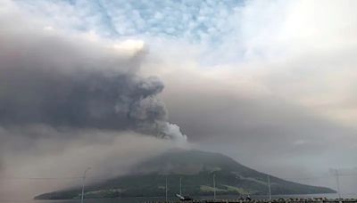 印尼魯昂火山又噴發！警戒重升至最高層級