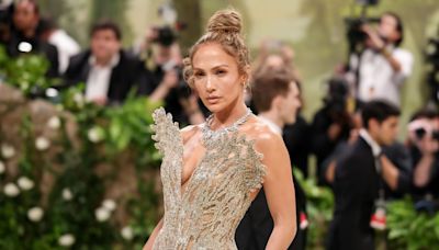 Jennifer Lopez Goes transparent in a Form-Fitting Crystal Gown at the 2024 Met Gala