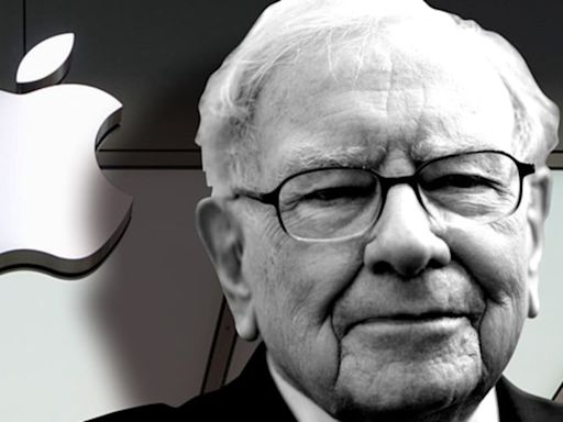 Here’s how much Buffett’s Berkshire Hathaway could make from Apple’s dividend hike