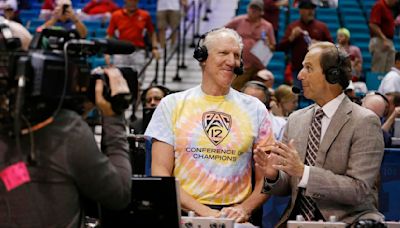 Basketball Hall of Famer Bill Walton, who breathed life into broadcasts from McKale Center, dies at 71