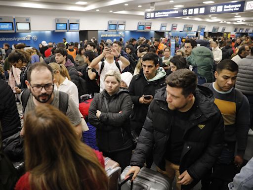 Demoras en los vuelos de Aerolíneas Argentinas en todo el país por una caída del sistema