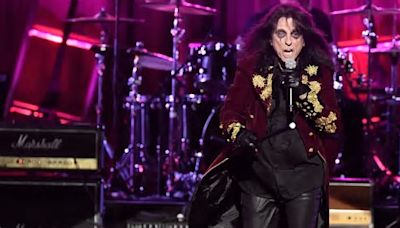 Alice Cooper Announces Summer Tour in 2024