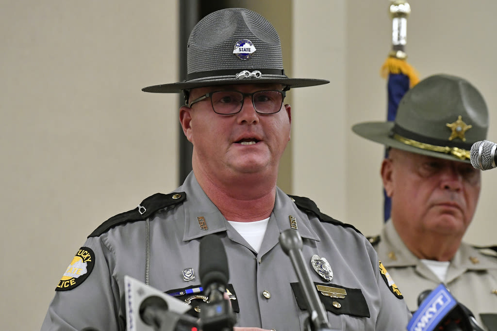 WATCH: Kentucky authorities provide update as search continues for highway shooter