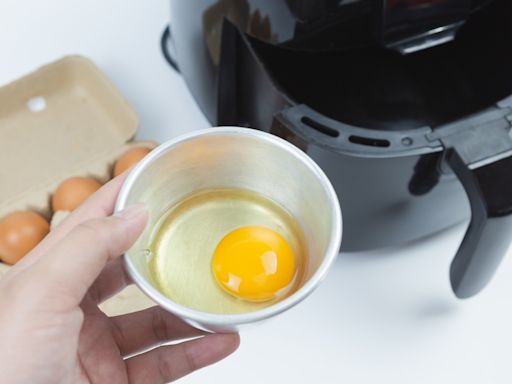 All The Air Fryer Egg Cooking Hacks You'll Wish You Knew Sooner