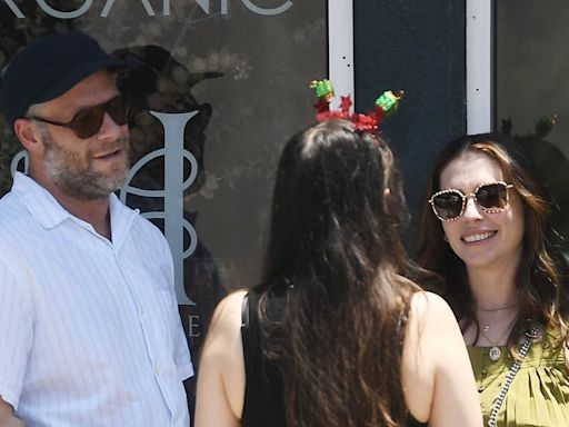 Seth Rogen Seen at Ariana Madix, Katie Maloney's Sandwich Shop