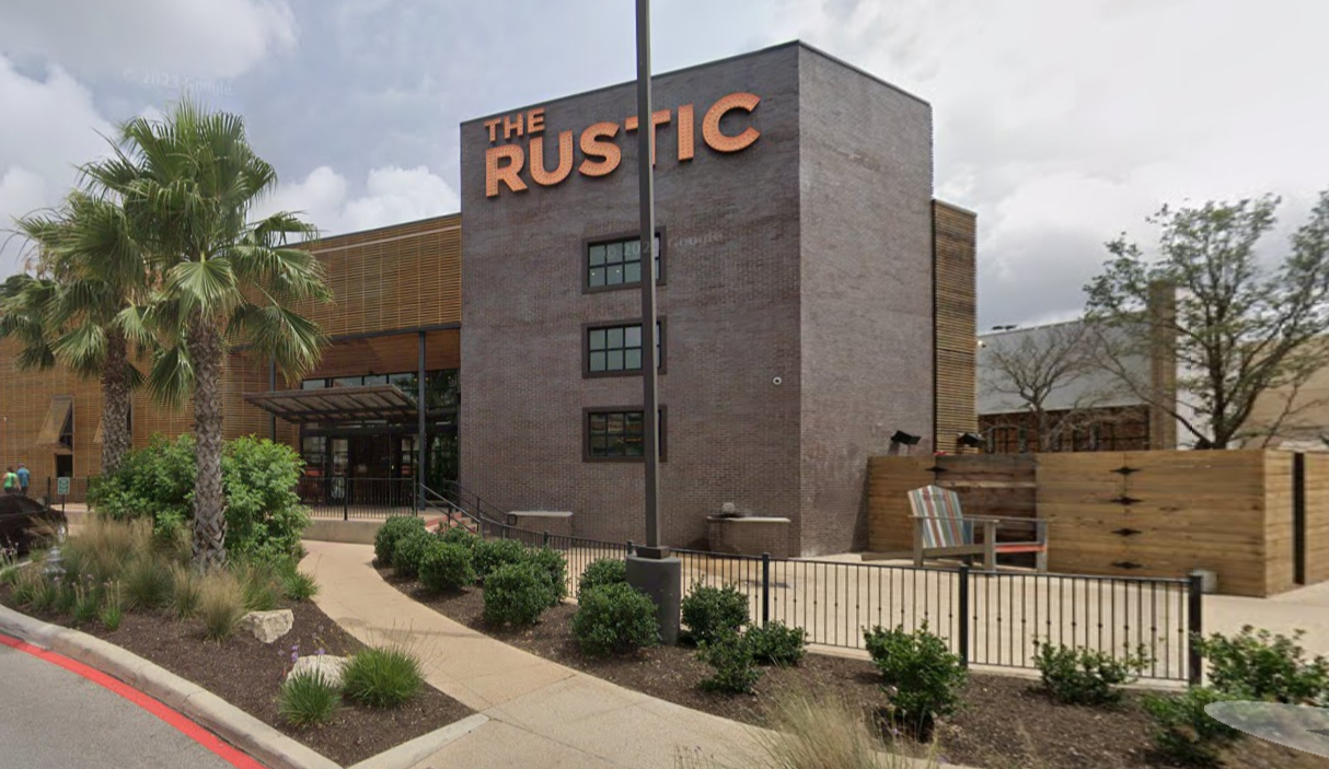 The Rustic at The Rim closes, plagued by highway construction