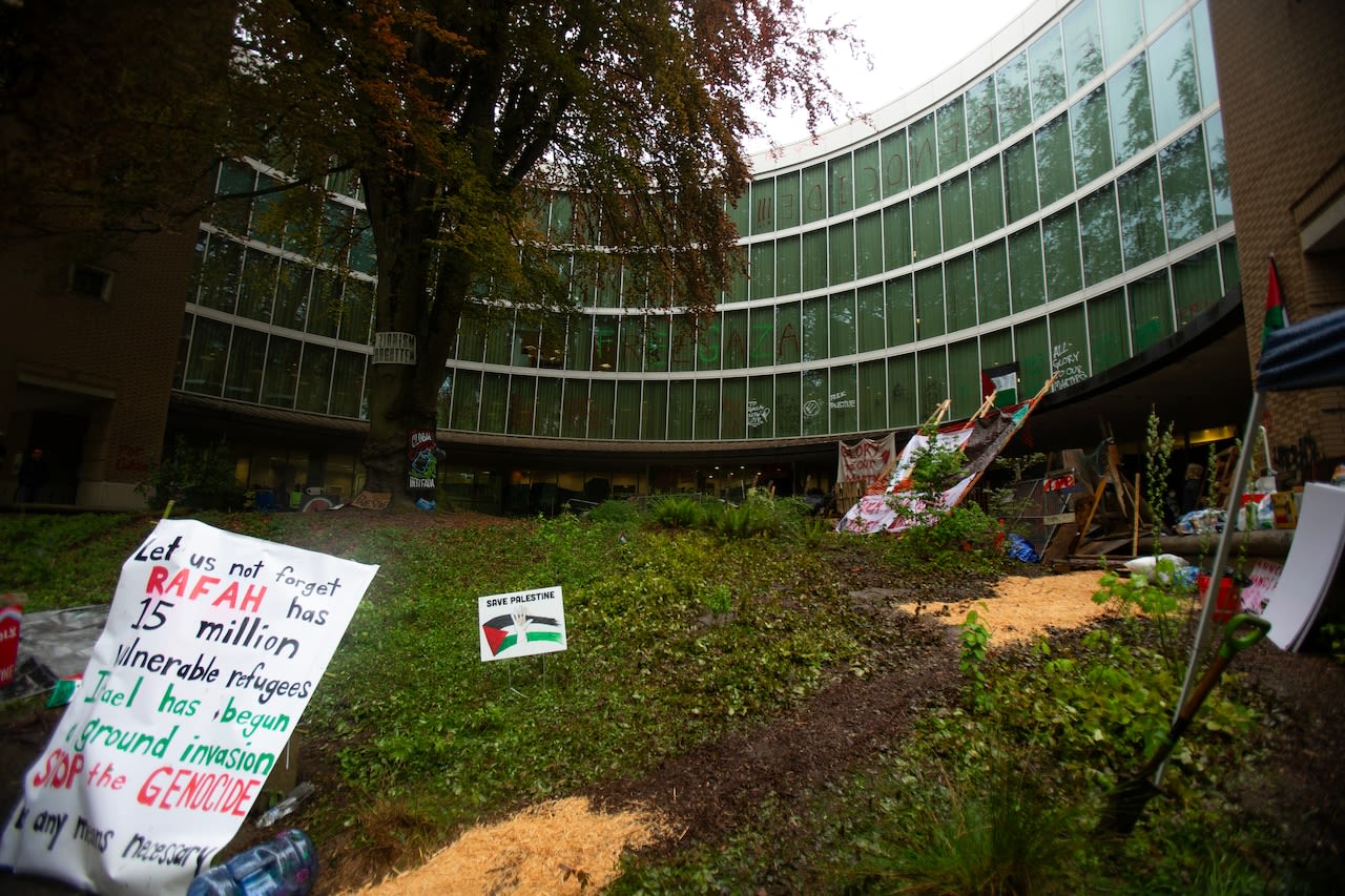 Portland State standoff with protesters continues as school announces campus closure for second day