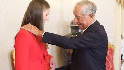 El único fallo que la princesa Leonor ha cometido en su viaje a Portugal, según un experto: "Es por los nervios"