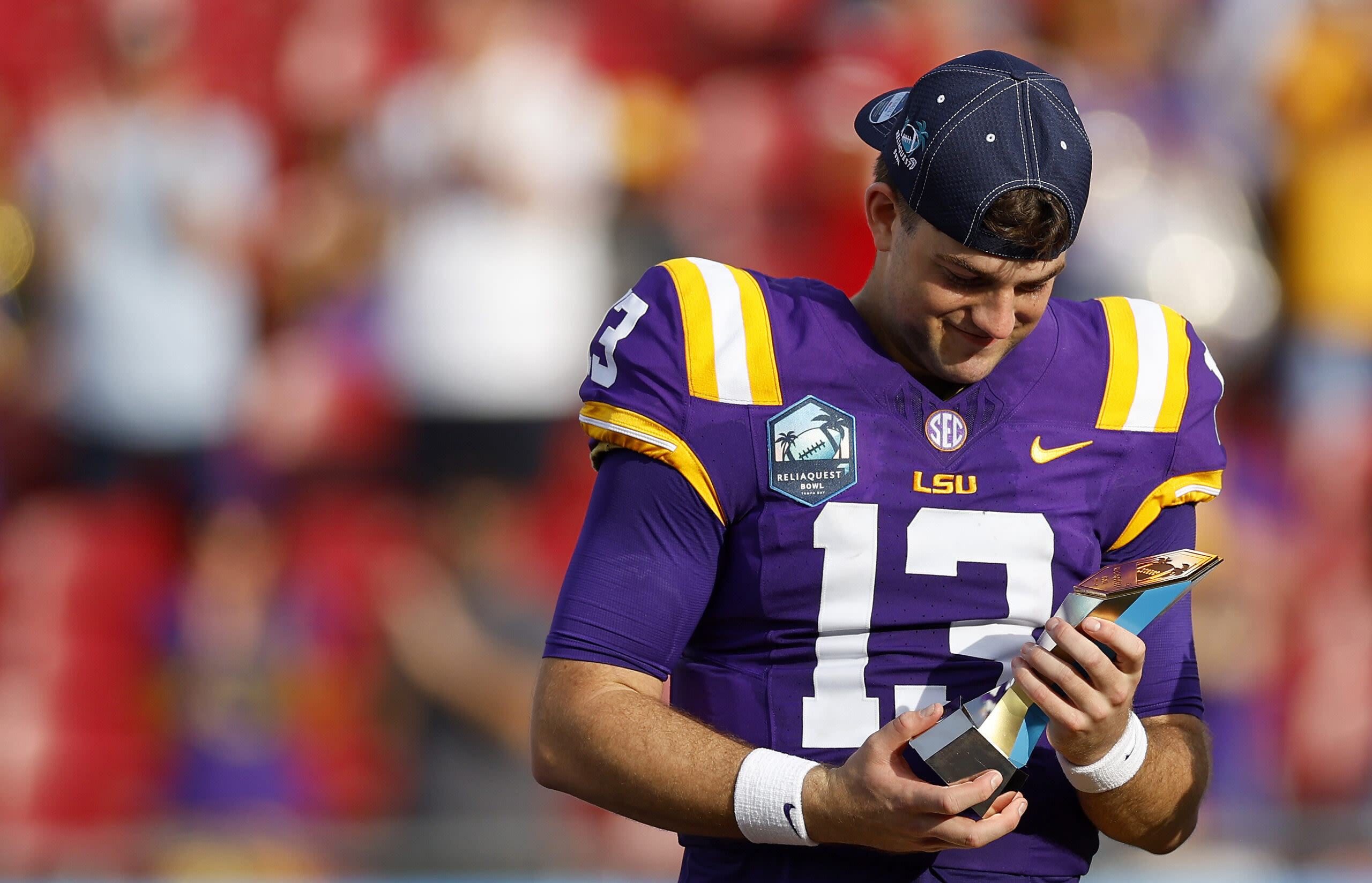 Phil Steele lists LSU as a potential surprise team in 2024