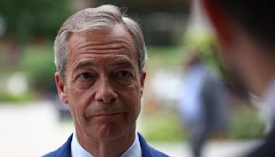 "Un désastre": Nigel Farage, la figure de l'extrême droite britannique critique le programme économique du RN