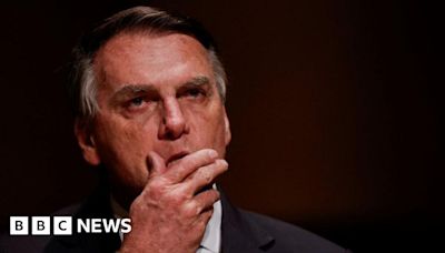 Bolsonaro accused of profiting from illegal jewel sale