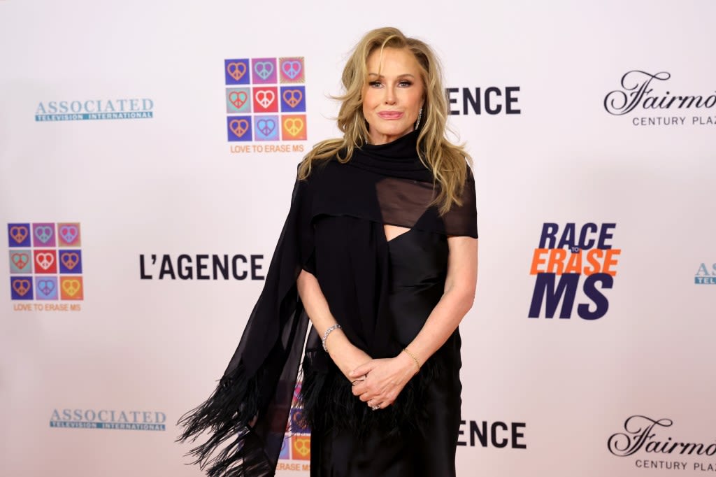 Kathy Hilton Called Out Rapper for Ignoring Fans