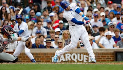 MLB roundup: Ian Happ homers from left, right side in Cubs' rout