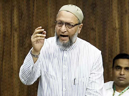 ‘Open discrimination against Muslims’: Owaisi reacts to UP govt’s directive on nameplates for food shops along Kanwar route | India News - Times of India