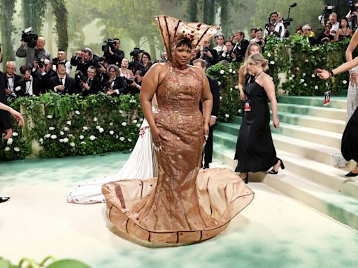 Lizzo Is a Flower in Bloom on the 2024 Met Gala Red Carpet