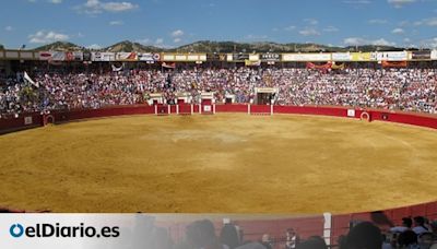 El Gobierno denuncia ante la Fiscalía el espectáculo 'Popeye torero y sus enanitos marineros' de Teruel