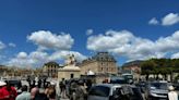 Armed cops storm Palace of Versailles & urge people to 'avoid the area'