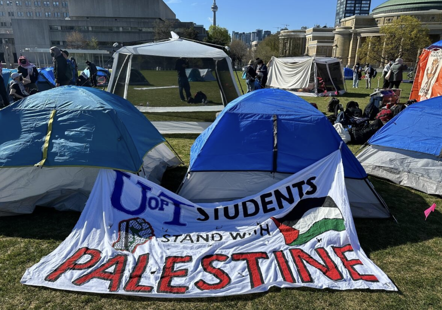 Pro-Palestinian student protesters set up camp at U of T