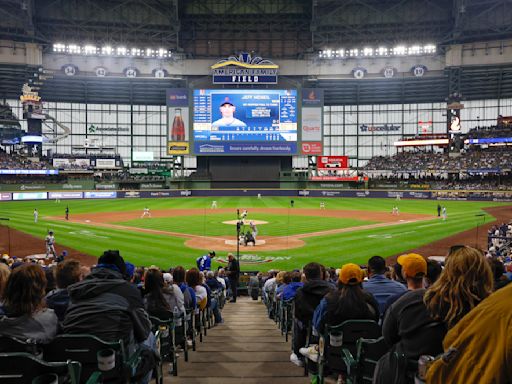 Escalator malfunction at Brewers game leaves 11 people injured, including one with a broken femur