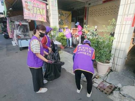 鳳山鎮北里「登革熱宣導會」清除孳生源