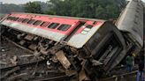 印度列車事故：為什麼該國的火車時常脫軌？