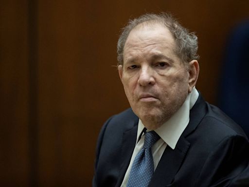 Corte de Nueva York anula condena de Harvey Weinstein por delito sexual y ordena nuevo juicio