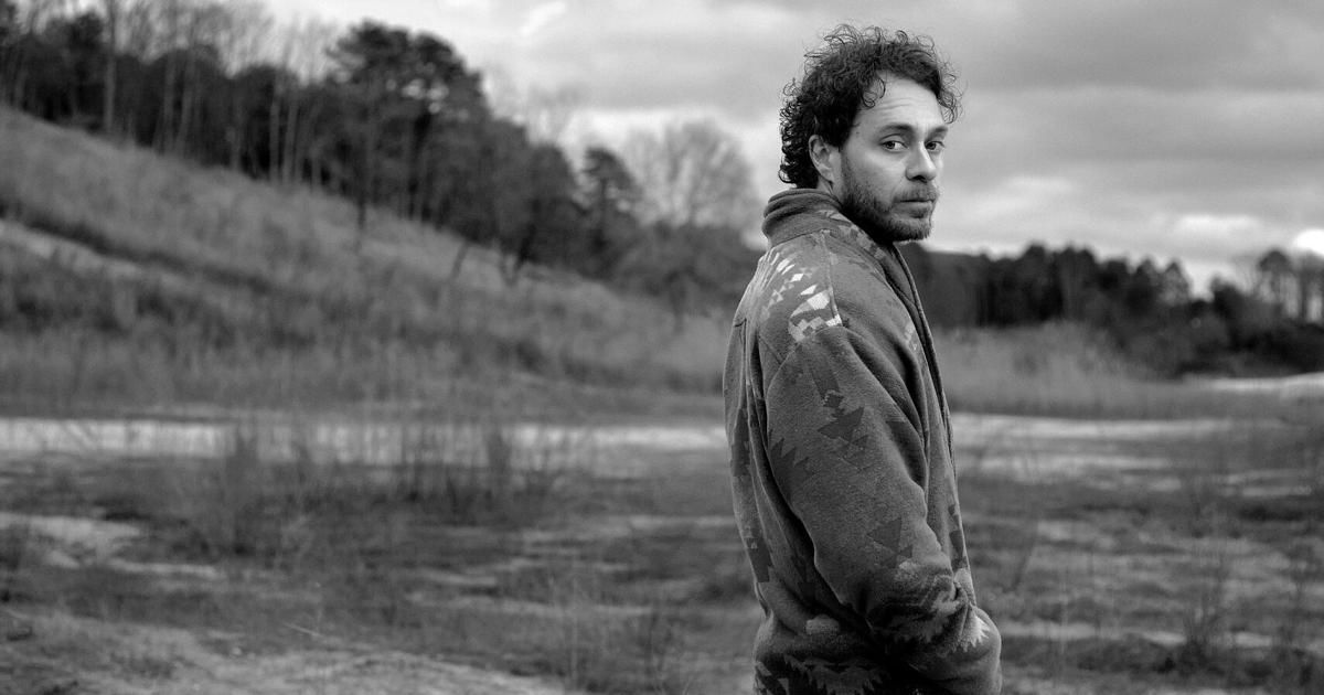 'So many cycles': Singer/songwriter Amos Lee on how he's changed as a singer/songwriter