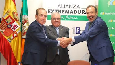 Iberdrola firma su adhesión a la "Alianza Extremadura es Futuro" de la Universidad de Extremadura