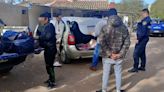 Un hombre manejó más de 200 kilómetros con su hija encerrada en el baúl hasta que lo detuvo la Policía en Córdoba: su insólita justificación