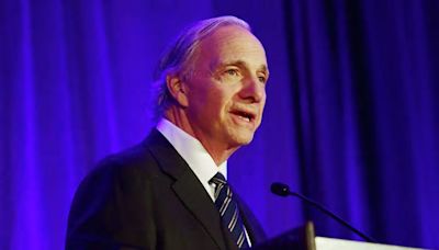 CT hedge fund Bridgewater founder Ray Dalio honored with Greenwich business award: ‘This is my home’