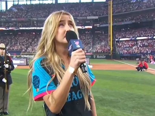 ¿Quién es Ingrid Andress, la cantante viral por su interpretación del himno nacional en el Home Run Derby 2024?