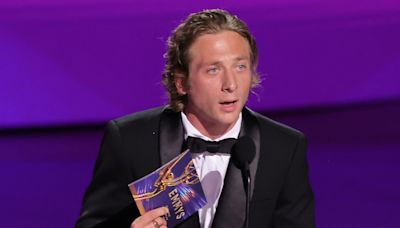 Jeremy Allen White Wins Best Actor in a Comedy Series for Second Year in a Row: “My Heart Is Just Beating Right...