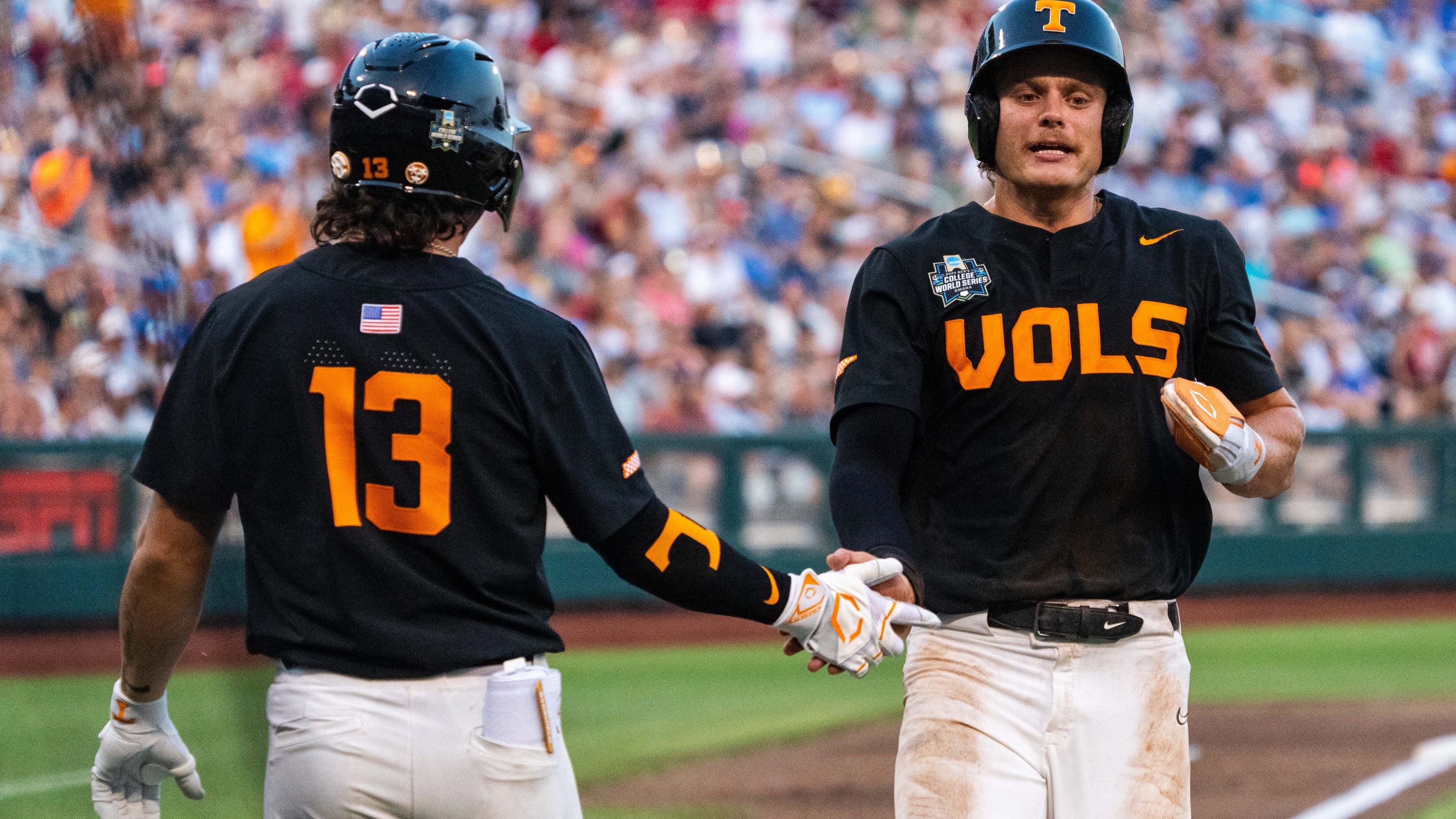 Tennessee baseball's College World Series game vs Florida State delayed Wednesday